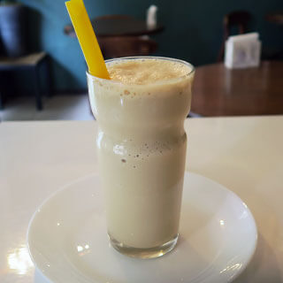 شیک بادام زمینی